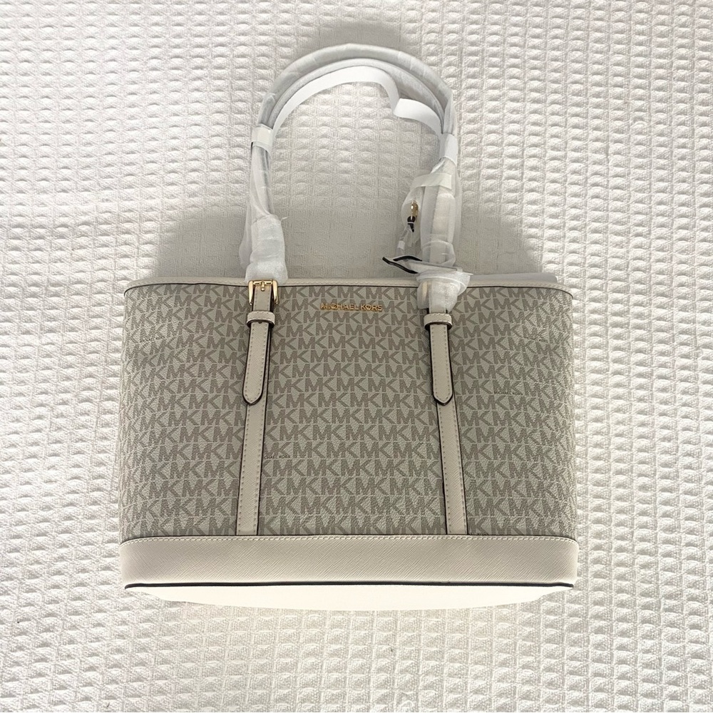 Michael Kors Cream Logo Tote gold hardware - Picture 3 of 8